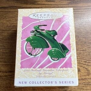 Hallmark 1935 Steel Craft Streamline Velocipede by Murray Sidewalk Cruisers 1997